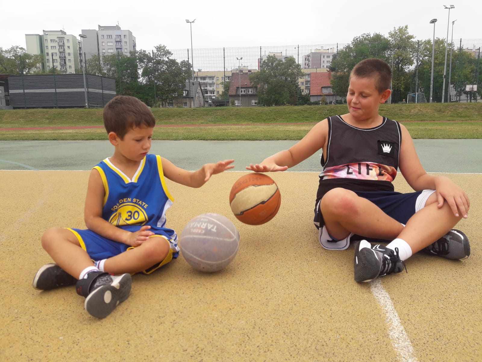 Pływackie i Koszykarskie Lato