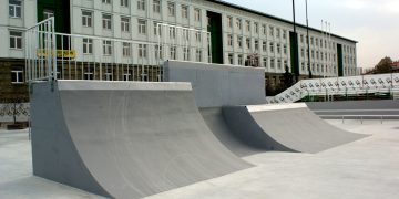 rampy na skateparku
