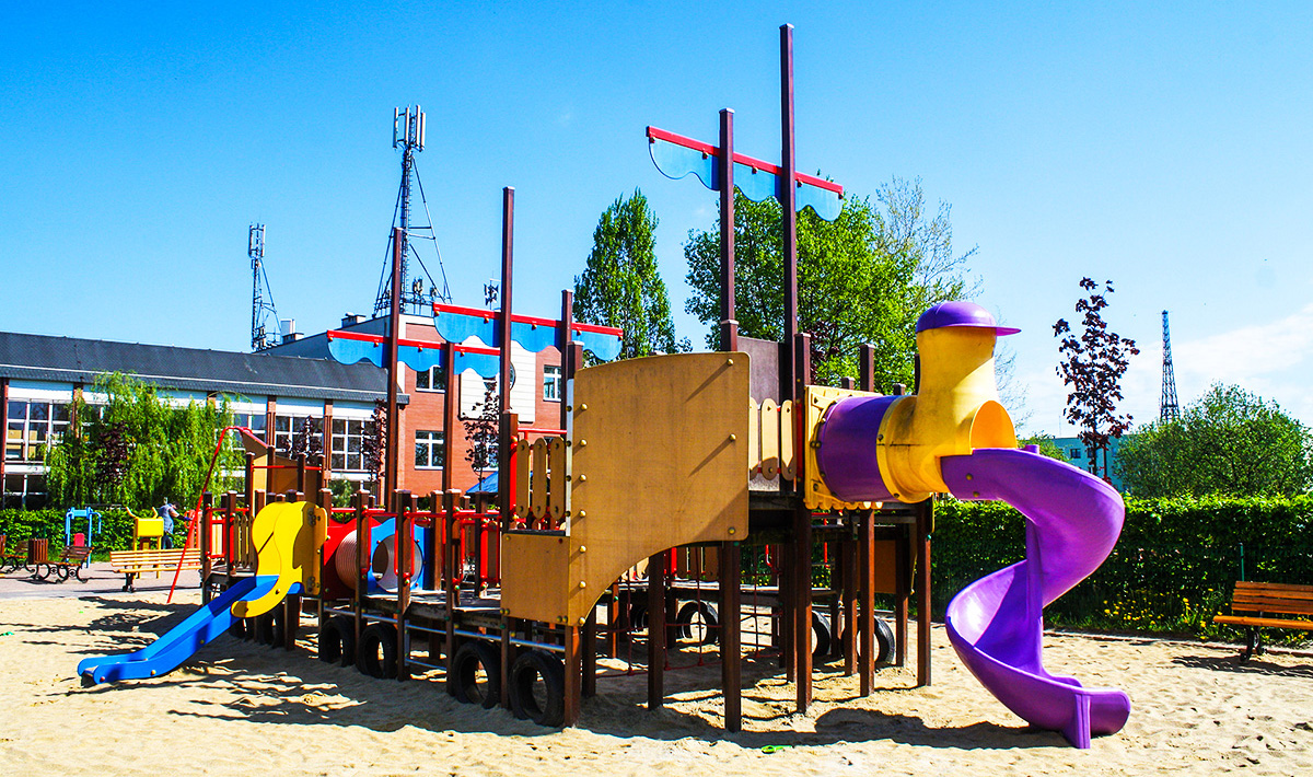 Modernizacja dwóch placów zabaw